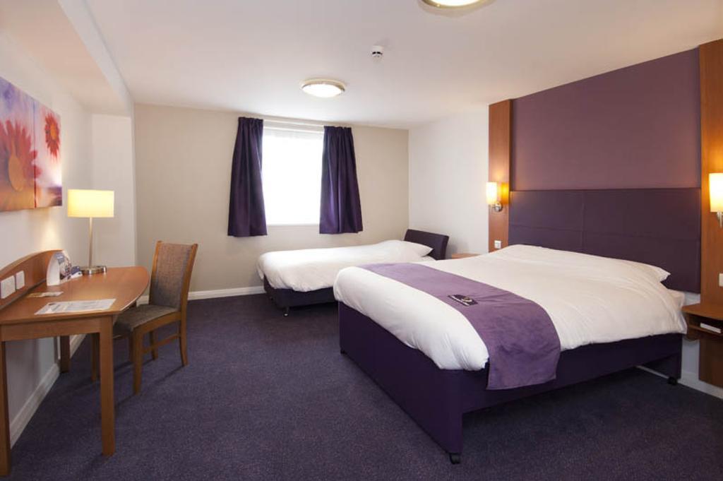 Premier Inn Dover East 客房 照片