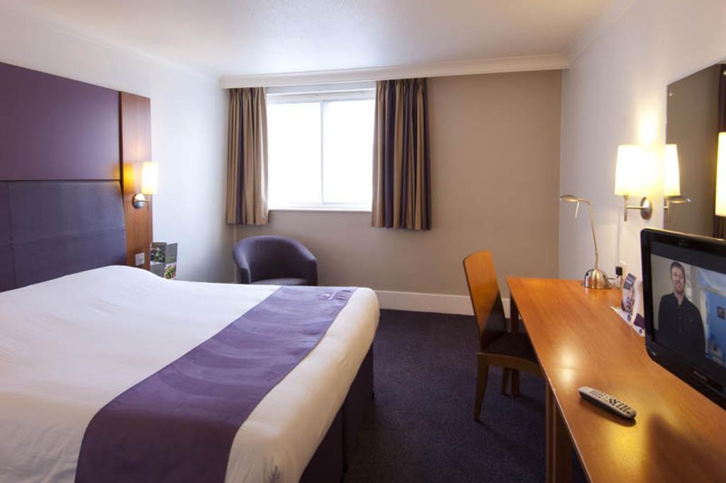Premier Inn Dover East 外观 照片