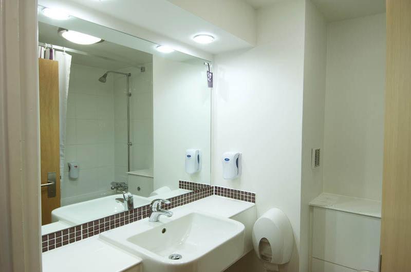 Premier Inn Dover East 外观 照片
